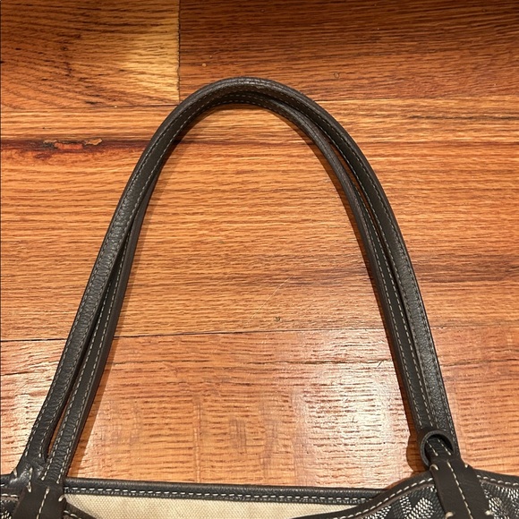 Goyard St. Louis GM - Picture 5 of 10